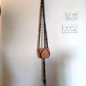 Macrame plant hanger with Pot!